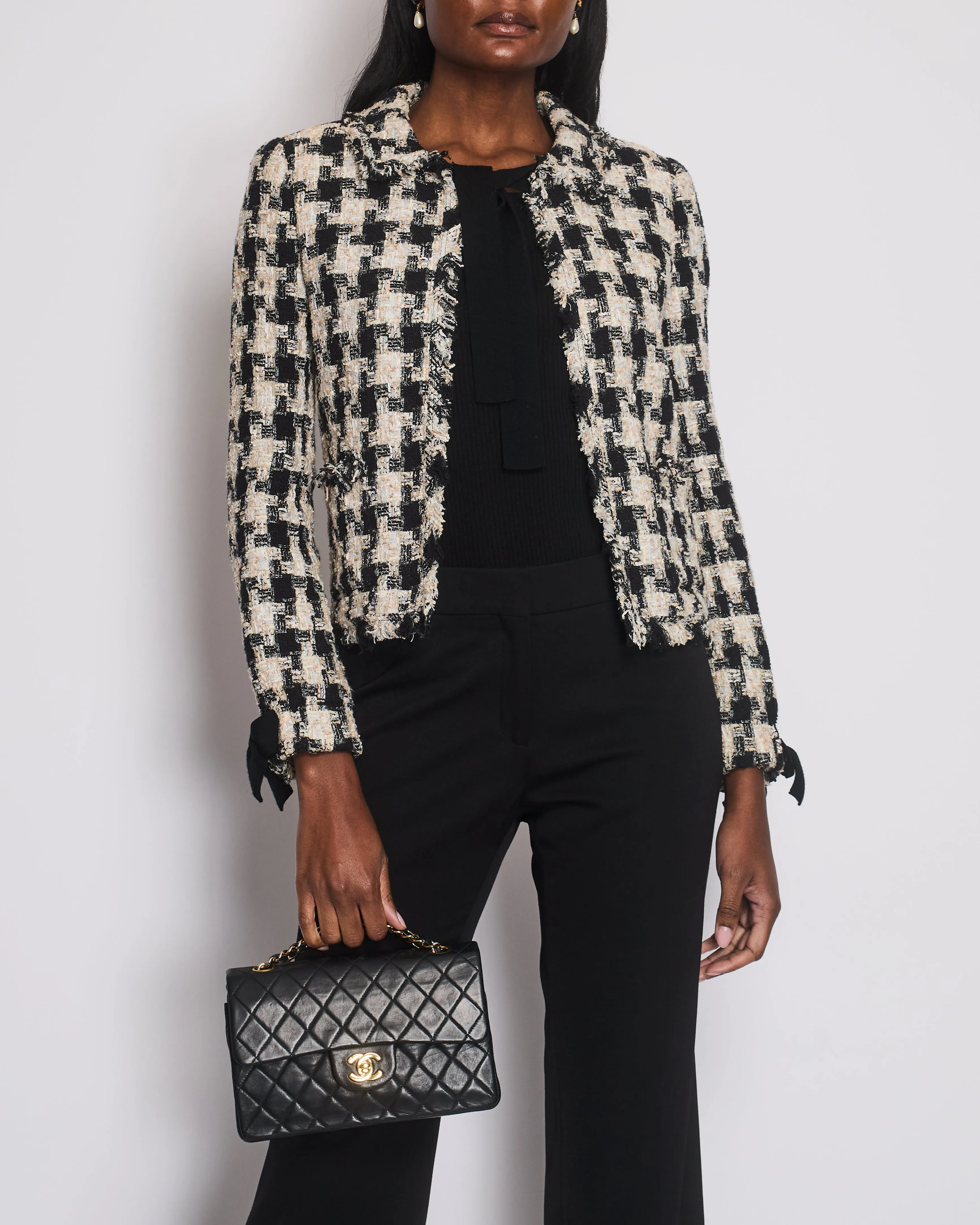 Chanel 04/a Black Tweed Jacket With Bow Tie Detail Size Fr 36 (uk 8)
