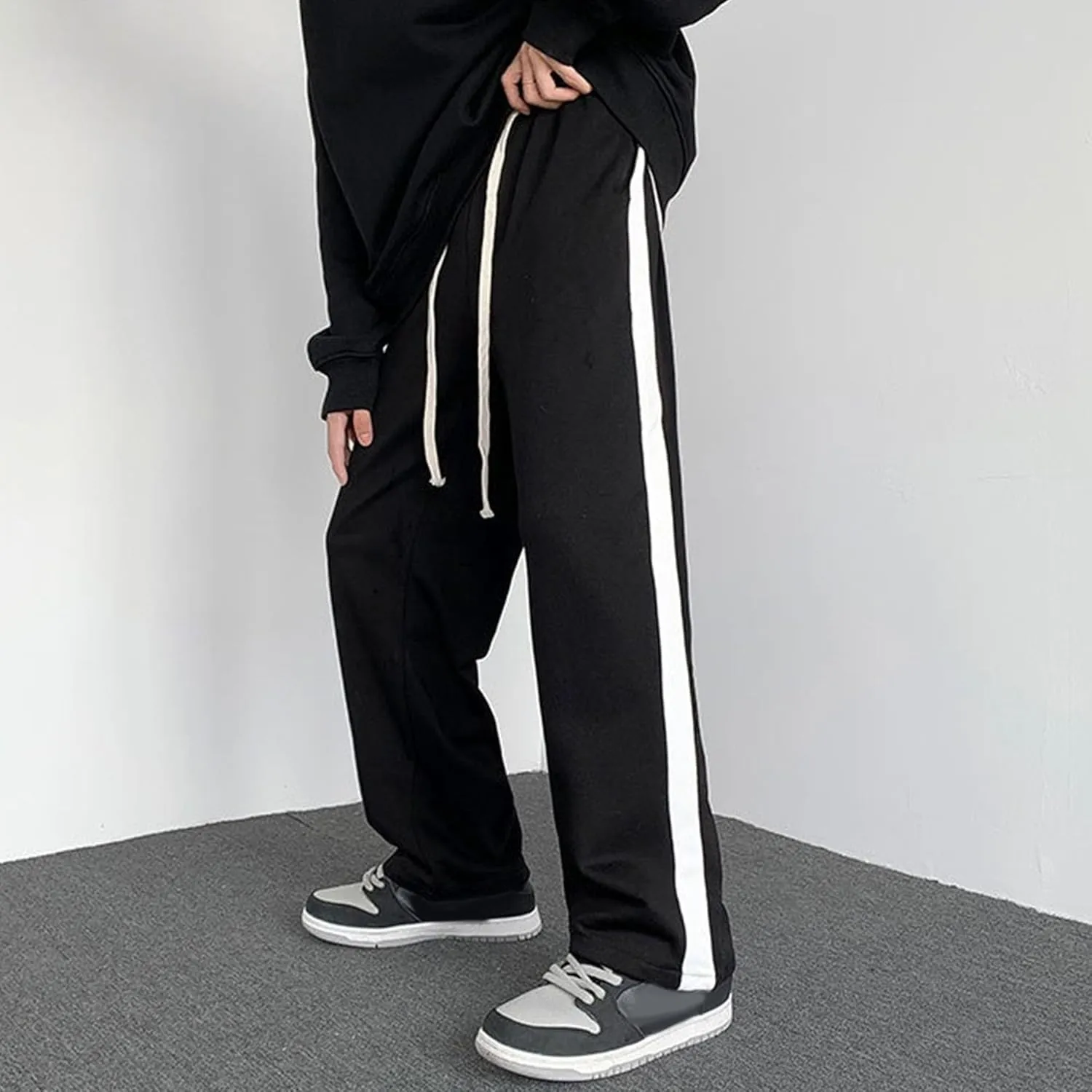 Men's Striped Stylish Outdoor Pants Straight Leg Casual Workout Trousers Loose Fit Drawstring Sweatpants